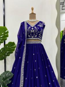 Designer Heavy Boutique Collection Faux Georgette Lehenga Choli avec séquence et fil parfait pour les mariages au meilleur prix - Product Image 3