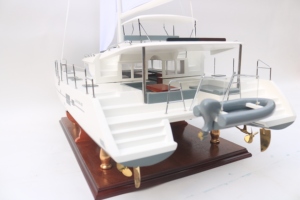 Đầm phá 450f <span class=keywords><strong>Catamaran</strong></span> bằng gỗ Tabletop trang trí thiết kế bền cho trang trí nội thất Trung Quốc năm mới & giáng sinh - Product Image 6