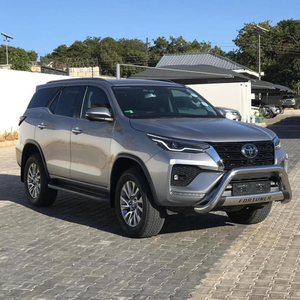 Toyota Fortuner Coches Usados Bastante Usados Automático Venta Caliente En Stock Conducción A LA Izquierda y Derecha Sin Historial de Accidentes PARA LA Venta - Product Image 3