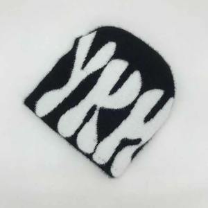 Chapeaux d'hiver de haute qualité Bonnets en tricot avec logo personnalisé et broderie 3D Bonnet en acrylique Jacquard Mohair pour les voyages d'affaires - Product Image 5