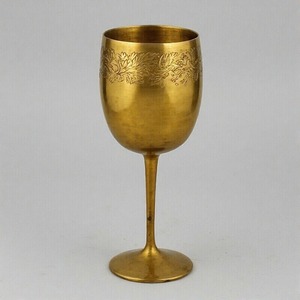 Cáliz de vino de Metal adornado VirtueGlass Divine Grace, Copa tradicional con acabado antiguo para rituales religiosos y altares de Iglesia - Product Image 6