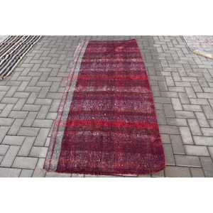 Alfombra Turca de 3.3x7.4 pies (101x226 cm), Alfombra Kilim Roja Estilo Suroeste Vintage - Product Image 1