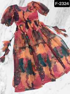 Estilo indio y pakistaní Georgette Ready Made Fancy Party Wear Kurtis con tallas grandes disponibles para mujeres Vestido de ropa informal - Product Image 5