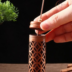 Quemador de Incienso Clásico de Madera con Diseño Elegante para la Relajación Diaria, Pooja y Energía Positiva - Product Image 4