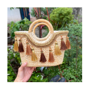Bolso Tote hecho a mano de jacinto de agua de Vietnam con asa trenzada fuerte y forro de algodón suave, perfecto para viajes o uso casual - Product Image 5