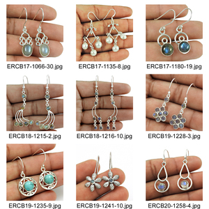 Fabuleux Design 925 Sterling Silver Natural Mystic Topaz Gemstone Boucles d'oreilles de forme ovale Conception personnalisée Fabricant de bijoux Inde - Product Image 4