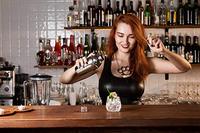 Juego de Coctelería de Acero Inoxidable Ecológico de Primera Calidad, 630g, Kit de Barman con Todos los Accesorios de Bar, 10 Piezas