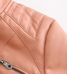Venta caliente Chaquetas de cuero genuino de moda para mujer hechas a medida impresas con logotipo y estilo Diseño transpirable - Product Image 4