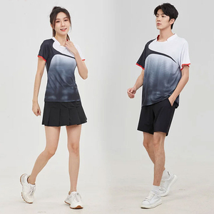 Uniforme de Tenis al Por Mayor con Logotipo Personalizado, Jersey Deportivo Transpirable, Conjunto de Uniforme con Pantalones Cortos, Diseña Tu Propio Uniforme de Tenis - Product Image 1