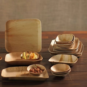 Assiettes jetables de feuille d'areca de meilleure qualité pour événements personnalisables Mariages Nouvelle arrivée Assiettes à plats carrés à prix d'usine - Product Image 1