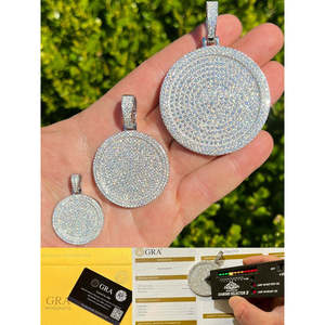 Colgante Redondo de Plata 925 con Moissanita, Micro Pavé, Estilo Medallón de Rapero, 3 Tamaños Disponibles - 1.25-2.75 - Product Image 2