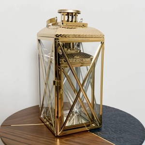 Best Selling Eco-Friendly Modern Art Wedding Decorative <b>Gold</b> Plated Metal Glass Tabletop Candle <b>Lanterns</b> with Hammered Design - Product Image 3