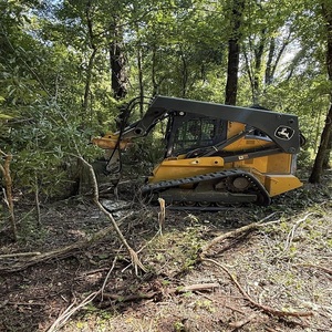 Chargeuse sur chenilles à direction par déplacement (SKID STEER) à moteur diesel pour la construction et l'agriculture – Garantie 2 ans – Équipement de qualité supérieure avec livraison rapide - Product Image 2