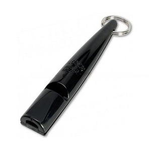 Sifflet en corne de buffle pour animaux de compagnie |   Sifflet d'entraînement pour animaux fait à la main de haute qualité - Product Image 1