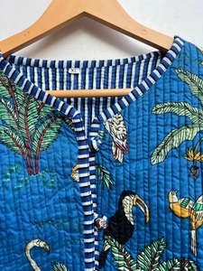 Chaqueta Acolchada de Algodón con Estampado Floral Hecho a Mano en India para Mujer, Prenda Exterior Informal con Botones, Tejido Jersey para Toda Temporada - Product Image 6