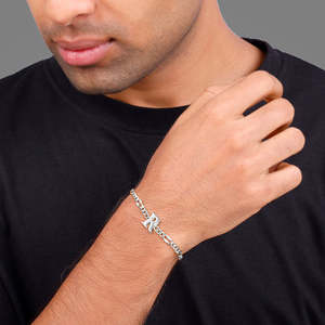 Breloque personnalisée en argent avec initiale pour bracelet, un cadeau élégant et significatif pour lui - Product Image 3