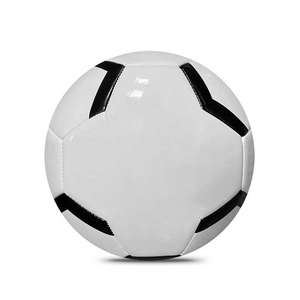 Ballons de football personnalisés Xozewear, faible MOQ accepté, couleur unie, matériau PVC/PU, ballon de football d'entraînement, fabriqué à Sialkot - Product Image 2