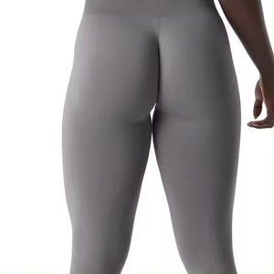 Mallas personalizadas de cintura alta de alta calidad para mujer, mallas de yoga y fitness con logotipo personalizado, mallas suaves de realce de Pakistán - Product Image 4