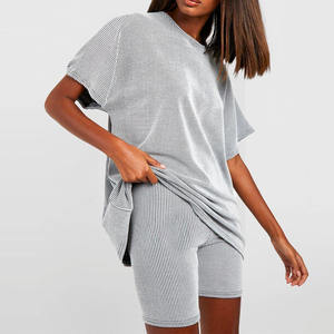 Logo personnalisé pour femmes 2 pièces en coton col rond à manches courtes vêtements de détente couleur unie moulante élastique côtelé T-Shirt genou décontracté - Product Image 3