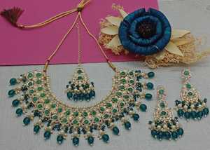 ชุดสร้อยคอโซ่ร้อยเชือกหิน CZ สำหรับผู้หญิงเครื่องประดับอินเดียแฟชั่นดีไซน์พิเศษล่าสุดสำหรับงานแต่งงานขนาดใหญ่ - Product Image 3