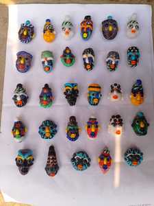 ลูกปัดแก้วรูปปลาทองสั่งทำพิเศษ บรรจุกล่องลายริ้ว สำหรับนักออกแบบเครื่องประดับ สเปน เม็กซิโก เอกวาดอร์ พร้อมขายต่อ แบรนด์ Conifer - Product Image 6