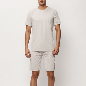 Conjunto de dos piezas de alta calidad al por mayor, ropa informal de verano para hombre, camiseta y pantalones cortos, conjunto informal. - Product Image 1