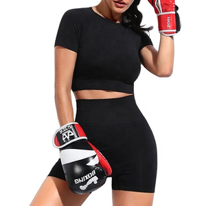 Ropa de fitness de secado rápido de diseño Premium para mujer, conjuntos de Yoga de talla grande con logotipo personalizado, cintura elástica transpirable, hecho profesional - Product Image 3