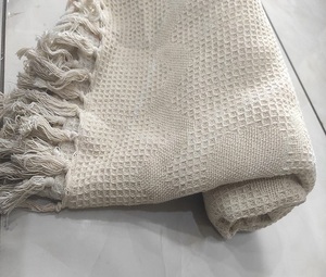 Couverture en coton de luxe moderne Textiles de maison doux et confortables Matériau écologique chaud et durable avec motif de texture - Product Image 5