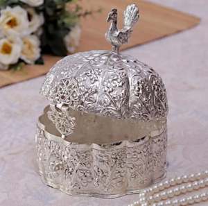 กล่องเครื่องประดับโลหะตกแต่งหรูหราขายดีสำหรับตกแต่งบ้านและเป็นของขวัญในดีไซน์ที่ทันสมัย - Product Image 4