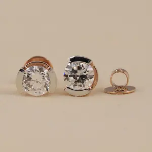 Boucles d'oreilles clous demi-sertie en diamant de laboratoire rond en argent sterling et or, clarté VS1 - Cadeau élégant pour la femme - Product Image 3