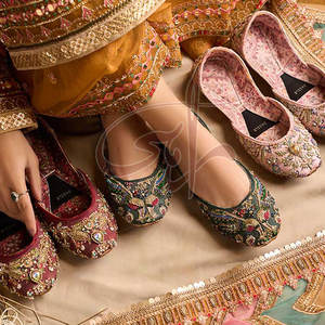 Matériaux durables, faible MOQ, Khussa, étiquette privée, broderie, tendance de la mode, imprimé, antidérapant, semelle en cuir véritable, velours - Product Image 6