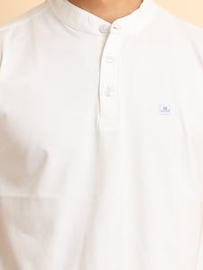 เสื้อยืดลำลองแขนครึ่งแขนสำหรับผู้ชายคอจีนสวมใส่สบายและขายดีสำหรับชุดประจำวันและชุดทำงาน - Product Image 3