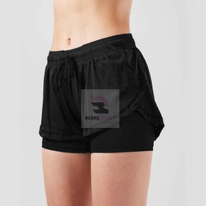 Pantalones cortos de gimnasio de doble capa personalizados, respetuosos con el medio ambiente, cintura elástica alta, transpirable, Yoga, patrón sólido, informal, teñido liso con servicio OEM - Product Image 2