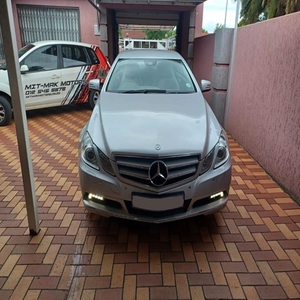 รถยนต์มือสอง พวงมาลัยซ้าย/ขวา ปี 2010 เมอร์เซเดส-เบนซ์ อี-คลาส อี350 - Product Image 1