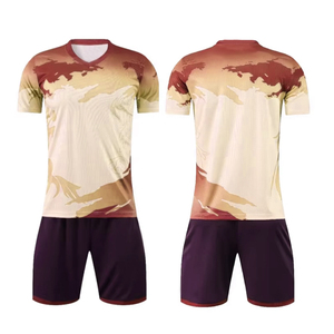 ชุดเล่นฟุตบอลของผู้ชายเสื้อกีฬา100% ผ้าโพลีเอสเตอร์ฝรั่งเศสดีไซน์แตกต่างกัน - Product Image 1