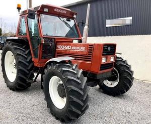 Bon tracteur à roues Fiat 100-90 4WD pour les travaux agricoles Disponible à la vente - Product Image 2