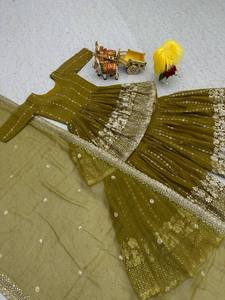 Top de mariage et sarara avec séquence de travail - Product Image 2