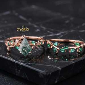 Anillo de compromiso de ágata musgosa con corte cometa y anillo de hoja de vid de oro macizo de 10K con detalles de esmeralda, conjunto nupcial inspirado en la naturaleza - Product Image 4