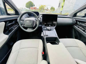 Toyota bZ4X Limited Usado del 2023 - Product Image 2