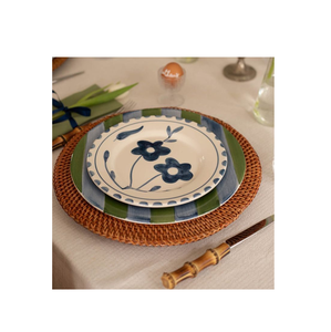 Tapis de chargeur en rotin Décoration de Noël Plaque de chargeur en rotin de couleur naturelle en forme ronde faite à la main - Product Image 1