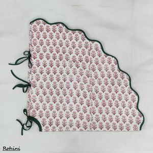 กระโปรงทรงต้นคริสต์มาสผ้าฝ้าย100% พิมพ์ลายดอกไม้สำหรับตกแต่งคริสต์มาสขนาด40นิ้วออกแบบโลโก้ได้ตามต้องการ - Product Image 3