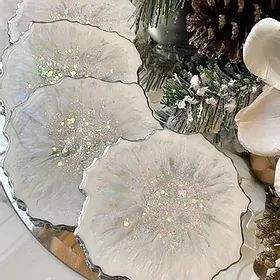 Juego de Posavasos de Resina Hechos a Mano, Resistentes al Calor de 5 mm, Material Duradero, Diseño Moderno y Lujoso para Decoración del Hogar y Regalos - Product Image 5