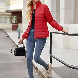 Veste matelassée légère pour femme, manteau d'hiver chaud, fermeture éclair intégrale, col montant, design moderne, rouge Tamoto - Product Image 6