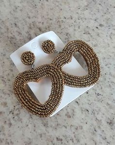 Boucles d'oreilles brodées à la main en perles de verre légères et durables pour une utilisation longue durée et des soirées MOHSIN HANDICRAFTS MH-1140 - Product Image 3