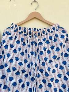 Pijama de Algodón Popelín 100% Hecho a Mano en India, con Estampado Floral de Lujo, Transpirable, Suave, Informal, Elegante, para Otoño y Verano - Product Image 3