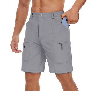 Shorts cargo mi-taille pour hommes avec plusieurs poches, logo personnalisé, vêtements de surf décontractés d'été pour les activités de plein air et de plage - Product Image 2