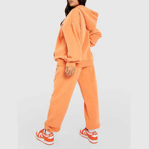 ชุดเซ็ตเสื้อฮู้ดซิปและกางเกงวอร์มสำหรับผู้หญิง สกรีนโลโก้ได้ ผ้าคอตตอน 100% ทรงลำลอง 2 ชิ้น กางเกงทรงบาน - Product Image 5