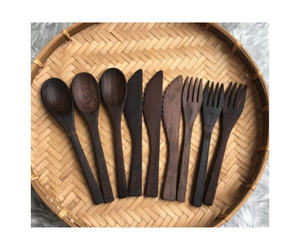 Juego de cuchara y tenedor de madera respetuoso con el medio ambiente para servir ensaladas en fiestas de bodas, logotipo personalizable, juego de servicio OEM DE FÁBRICA DE Vietnam - Product Image 2