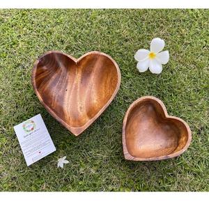 Tazón de Madera en Forma de Corazón para Dulces y Chocolates, Madera Natural de Acacia y Mango - Product Image 6