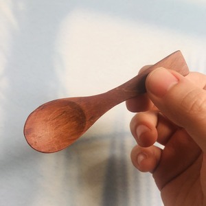 Mini cuillère en bois Longan en bois naturel, ustensile de table fabriqué par un fournisseur vietnamien, vente en gros - Product Image 4